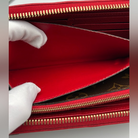 LOUIS VUITTON Zippy Long Wallet Retiro Around Monogram M61854 Red Cerise Purse - Picture 8 of 17